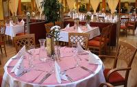 Restaurant im 4-Sterne-Hotel Club Tihany - Hotel Club Tihany - Hotel am Plattensee Restaurant im 4-Sterne-Hotel Club Tihany - Hotel Club Tihany - Hotel am Plattensee